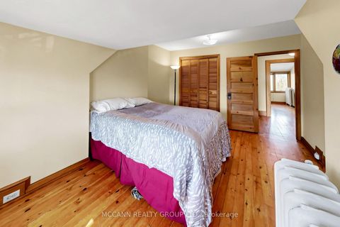 Photo 33 at 252 Sheldrake Boulevard, Mount Pleasant East, Toronto