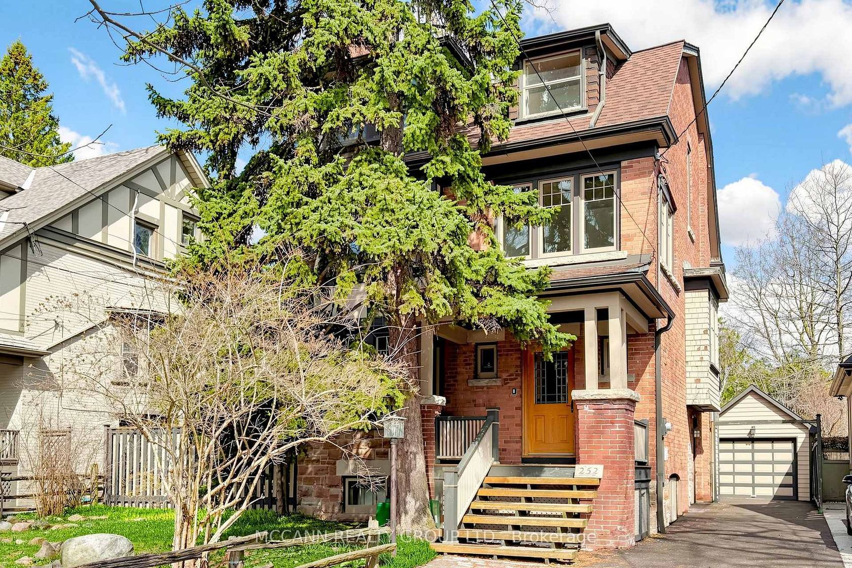 252 Sheldrake Boulevard, Mount Pleasant East, Toronto photo number 2