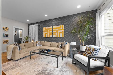 Photo 2 at 71 Madelaine Avenue, Oakridge, Toronto