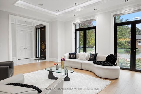 Photo 7 at 1 Silvergrove Road, Windfields, Toronto