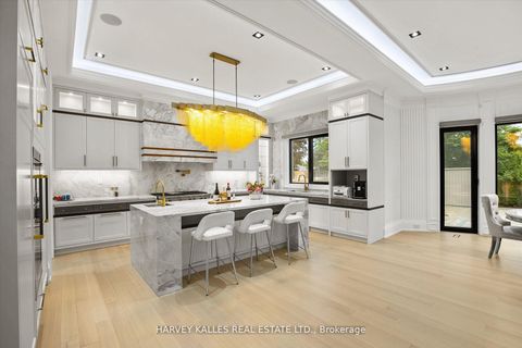 Photo 11 at 1 Silvergrove Road, Windfields, Toronto