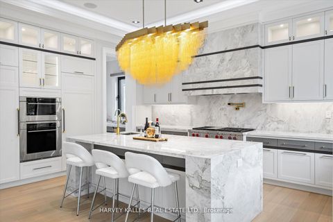 Photo 12 at 1 Silvergrove Road, Windfields, Toronto