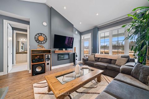 Photo 1 at 2962 Murphy Place, Rural Innisfil, Innisfil