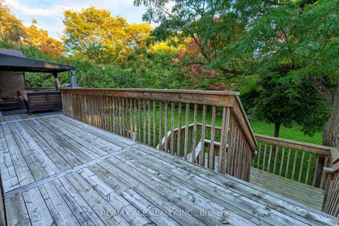 Photo 45 at 17 Black Willow Court, Oak Ridges, Richmond Hill