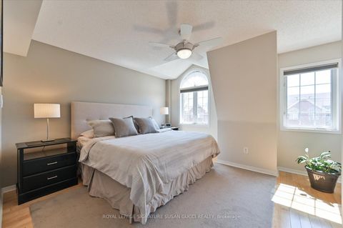 Photo 17 at 4 Blair Street, Parkview, Toronto