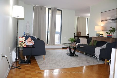 Photo 9 at 417 - 4673 Jane Street, Black Creek, Toronto