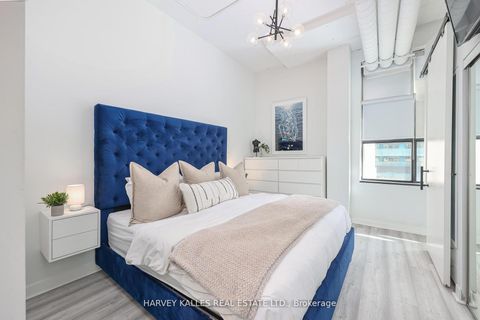 Photo 11 at 412 - 188 Eglinton Avenue E, Mount Pleasant West, Toronto