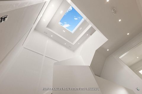 Photo 22 at 370 Glengrove Avenue W, Lawrence Park South, Toronto