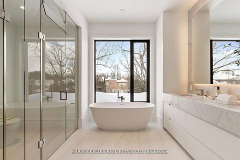 Photo 27 at 370 Glengrove Avenue W, Lawrence Park South, Toronto