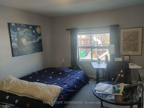Photo 4 at 1191 Woodbine Avenue, Lumsden, Toronto
