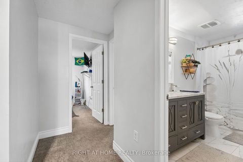 Photo 30 at 56 Hemingway Crescent, Letitia Heights, Barrie