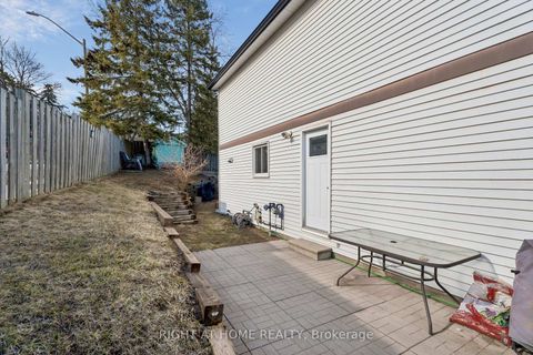 Photo 39 at 56 Hemingway Crescent, Letitia Heights, Barrie