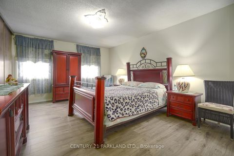 Photo 10 at 28 Fawcett Trail, Malvern, Toronto