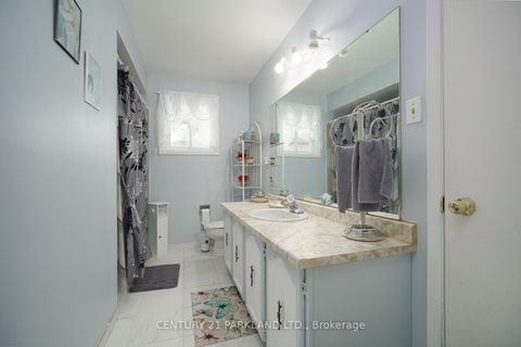 Photo 11 at 28 Fawcett Trail, Malvern, Toronto