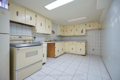 Photo 14 at 28 Fawcett Trail, Malvern, Toronto