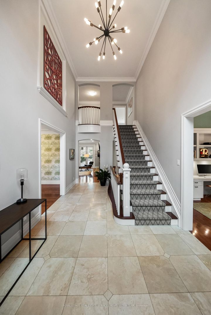 Photo 3 at 1554 Birchwood Drive, Lorne Park, Mississauga