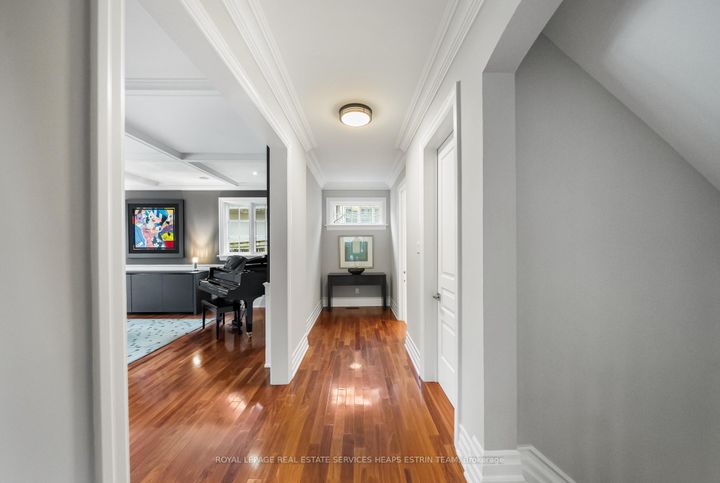 Photo 6 at 1554 Birchwood Drive, Lorne Park, Mississauga