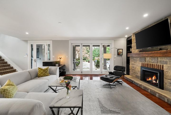 Photo 9 at 1554 Birchwood Drive, Lorne Park, Mississauga