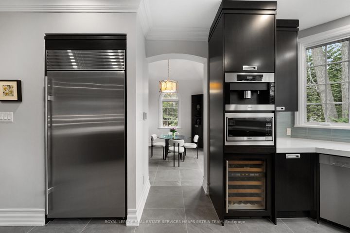 Photo 12 at 1554 Birchwood Drive, Lorne Park, Mississauga