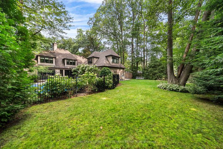 Photo 45 at 1554 Birchwood Drive, Lorne Park, Mississauga