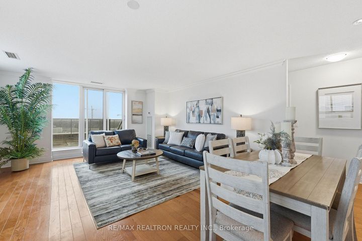 Photo 7 at 704 - 18 Kenaston Gardens, Bayview Village, Toronto