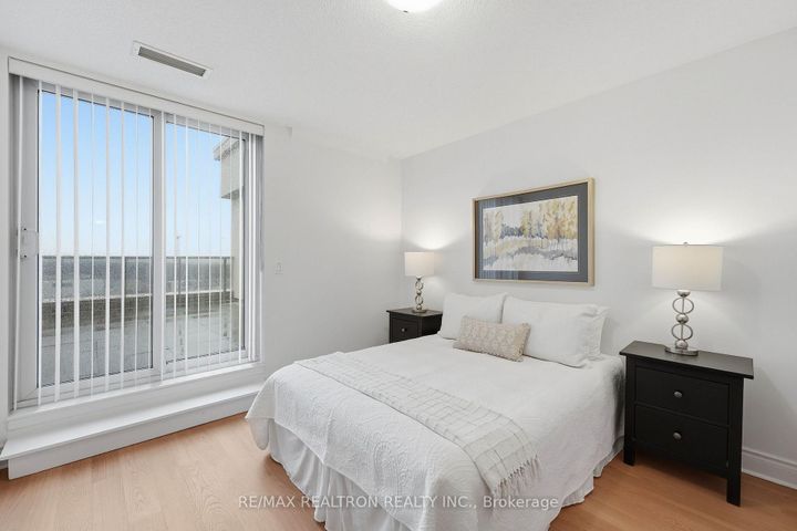 Photo 17 at 704 - 18 Kenaston Gardens, Bayview Village, Toronto