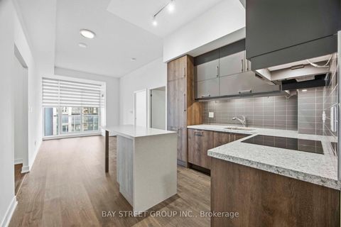 Photo 5 at 1020 - 8119 Birchmount Rd Road, Unionville, Markham