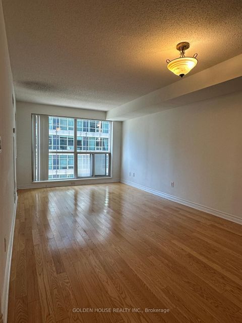 Photo 4 at 618 - 270 Wellington Street W, Waterfront Communities C1, Toronto