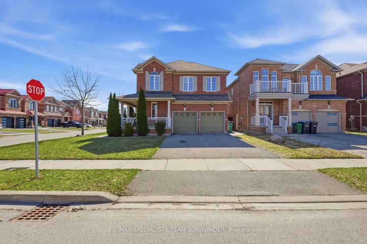 Photo 2 at 42 Delphinium Way, Northwest Sandalwood Parkway, Brampton