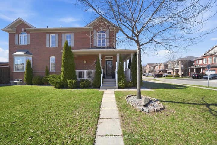 Photo 3 at 42 Delphinium Way, Northwest Sandalwood Parkway, Brampton