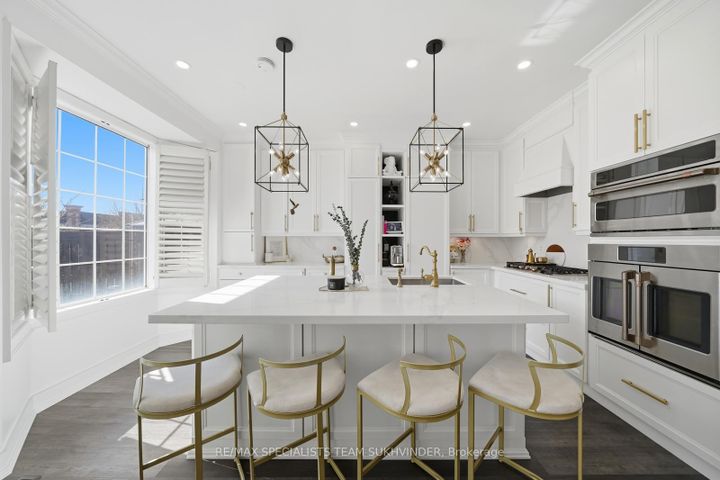 Photo 12 at 42 Delphinium Way, Northwest Sandalwood Parkway, Brampton