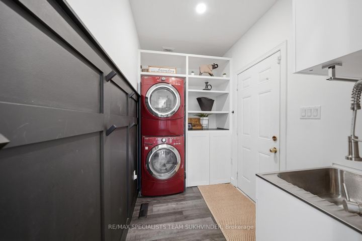 Photo 20 at 42 Delphinium Way, Northwest Sandalwood Parkway, Brampton