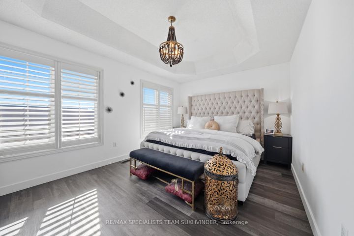 Photo 26 at 42 Delphinium Way, Northwest Sandalwood Parkway, Brampton