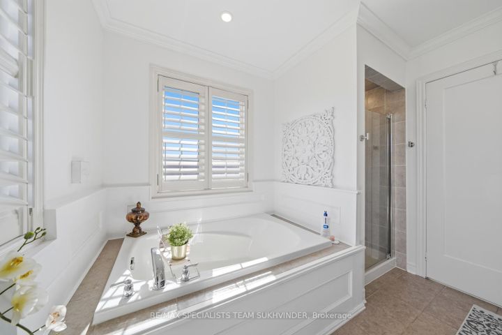 Photo 29 at 42 Delphinium Way, Northwest Sandalwood Parkway, Brampton