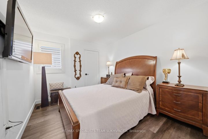 Photo 30 at 42 Delphinium Way, Northwest Sandalwood Parkway, Brampton