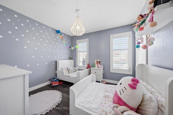 Photo 31 at 42 Delphinium Way, Northwest Sandalwood Parkway, Brampton