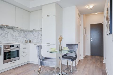 Photo 17 at 1903 - 38 Honeycrisp Crescent, Vaughan Corporate Centre, Vaughan