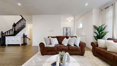 Photo 5 at 22 - 8777 Dufferin Street, Patterson, Vaughan