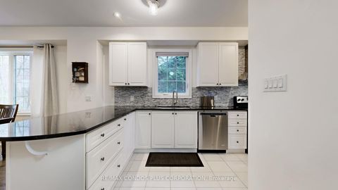 Photo 14 at 22 - 8777 Dufferin Street, Patterson, Vaughan