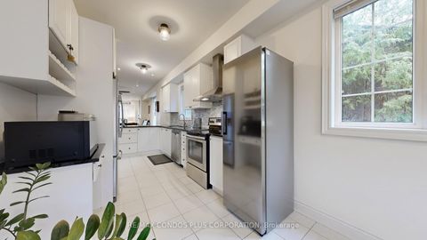 Photo 17 at 22 - 8777 Dufferin Street, Patterson, Vaughan