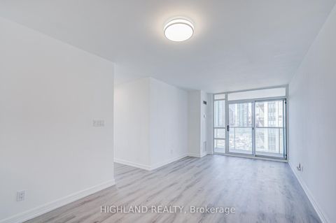 Photo 10 at 1002 - 18 Harrison Garden Boulevard, Willowdale East, Toronto