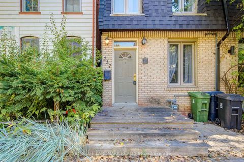 Photo 3 at 237 Ontario Street, Moss Park, Toronto