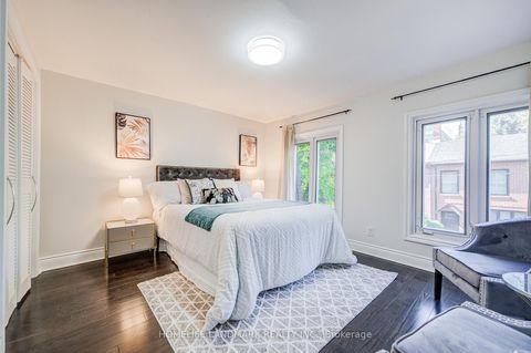 Photo 27 at 237 Ontario Street, Moss Park, Toronto