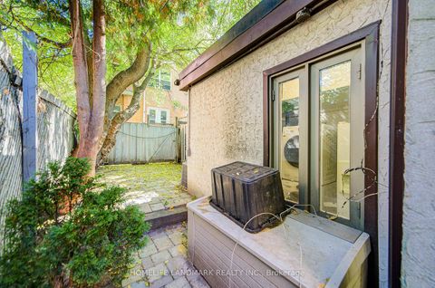 Photo 38 at 237 Ontario Street, Moss Park, Toronto