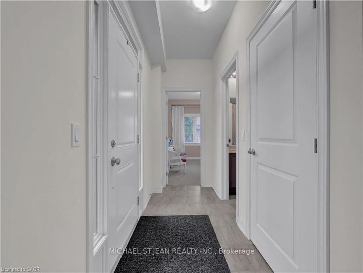 Photo 4 at 101 Mallard Trail, Waterdown, Hamilton