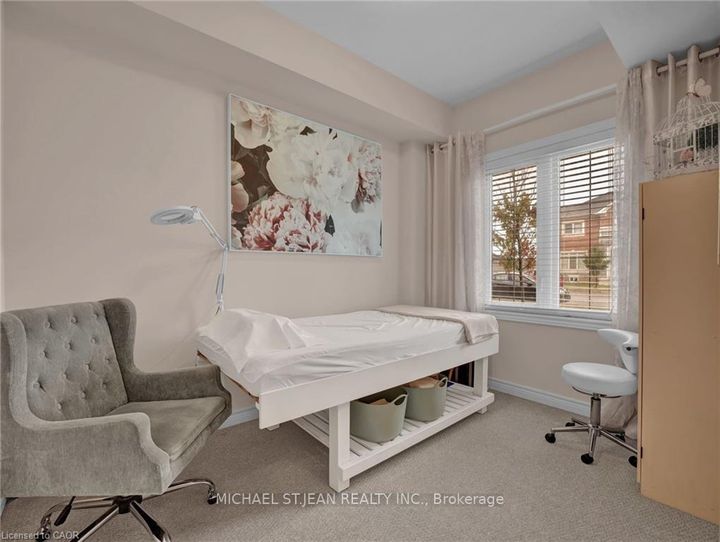 Photo 8 at 101 Mallard Trail, Waterdown, Hamilton