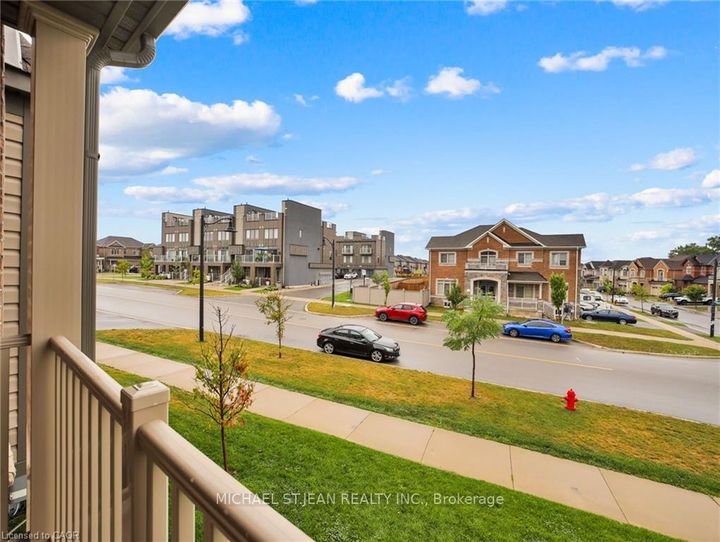 Photo 24 at 101 Mallard Trail, Waterdown, Hamilton