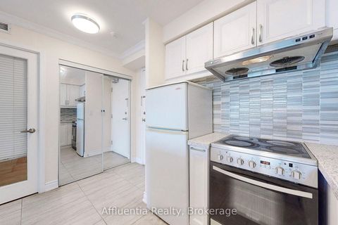 Photo 12 at 1708 - 38 Lee Centre Drive, Woburn, Toronto