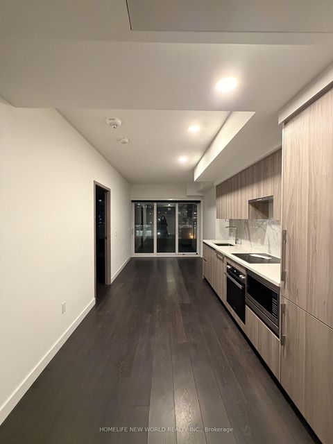 Photo 5 at 501 - 1 Concord Cityplace Way, Waterfront Communities C1, Toronto