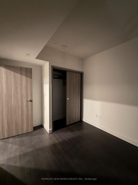 Photo 11 at 501 - 1 Concord Cityplace Way, Waterfront Communities C1, Toronto